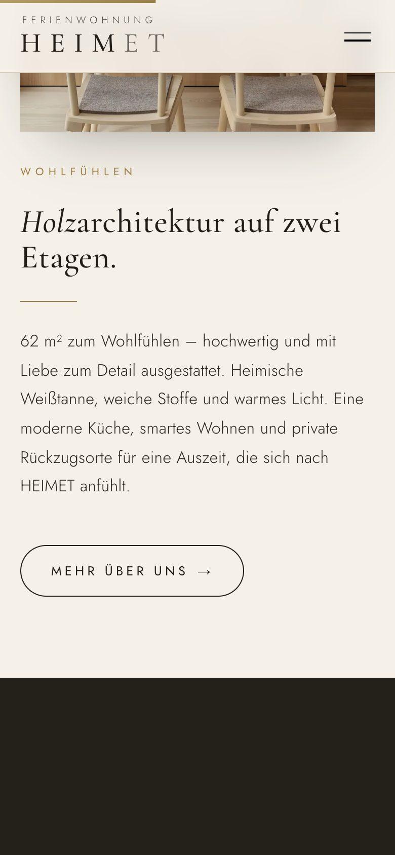 heimet.at auf dem Telefon, Holzarchitektur auf zwei Etagen